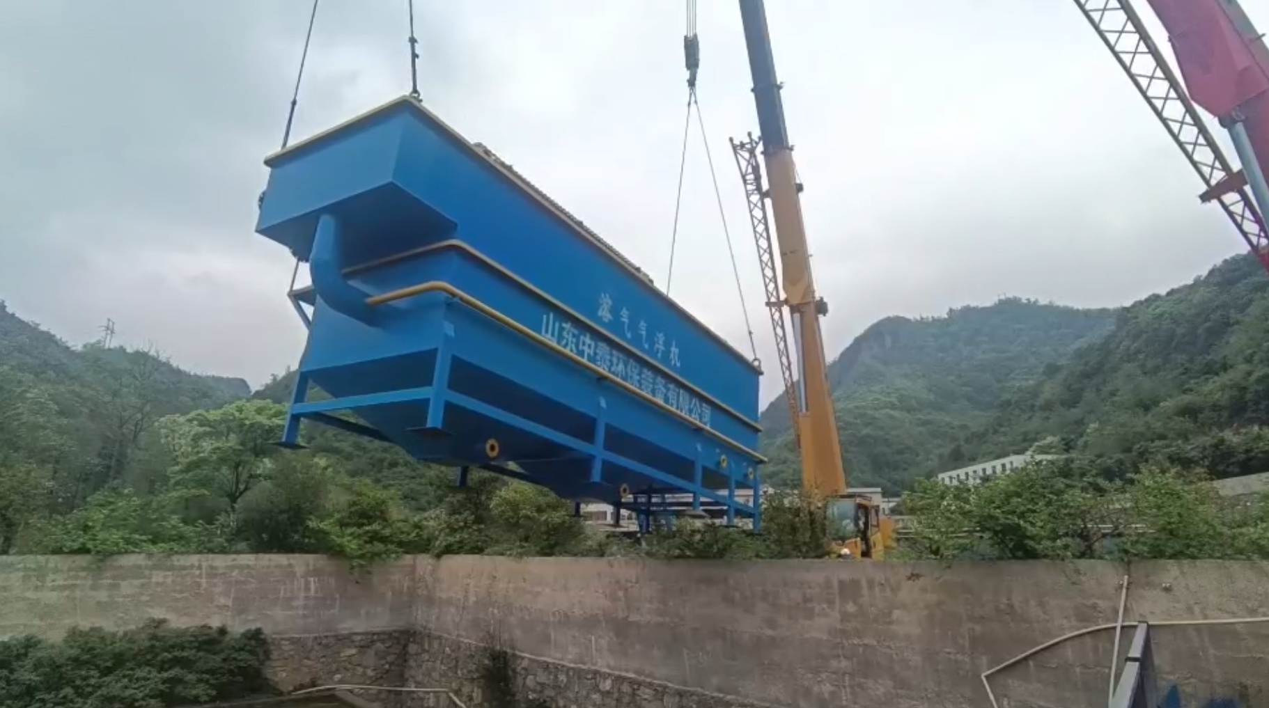 氣浮機，高效氣浮機，溶氣氣浮機，氣浮機安裝現(xiàn)場